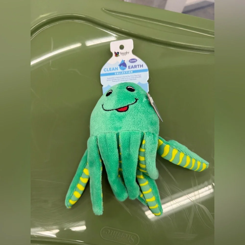 Spunky Pup Clean Earth Green Octopus Plush Dog Toy NWT